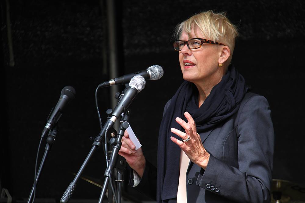 Astrid Søgnen taler