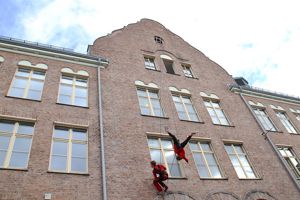 Frikar danser 3
