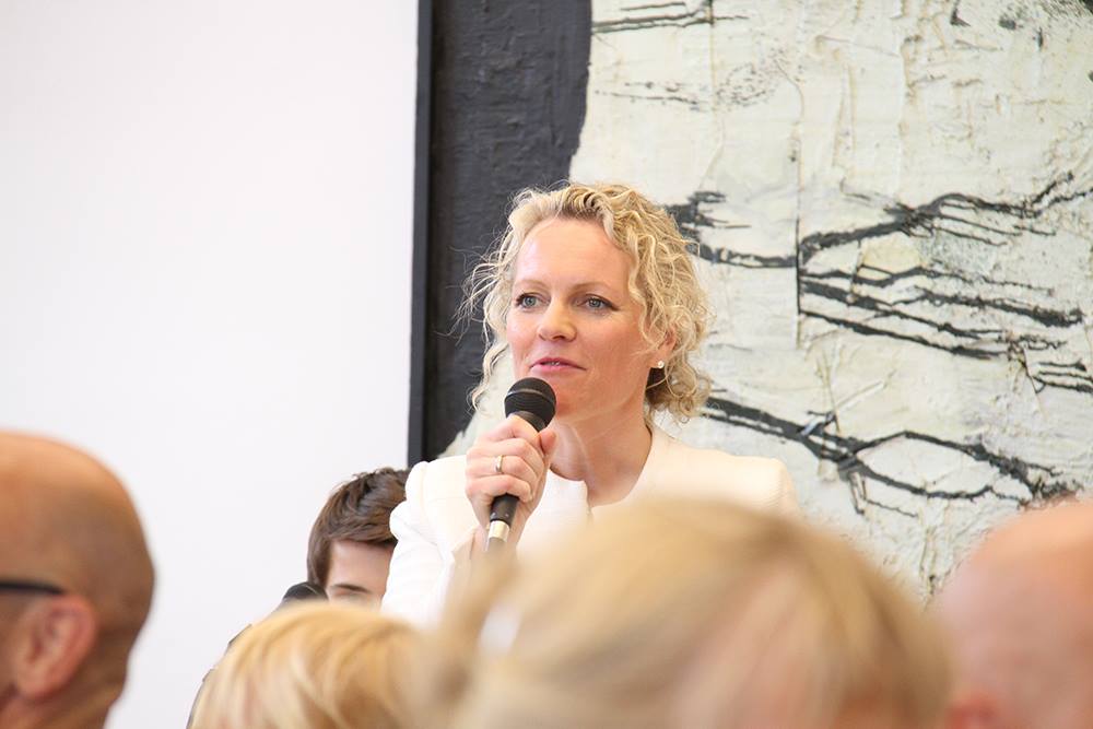 Rektor taler under lunsjen